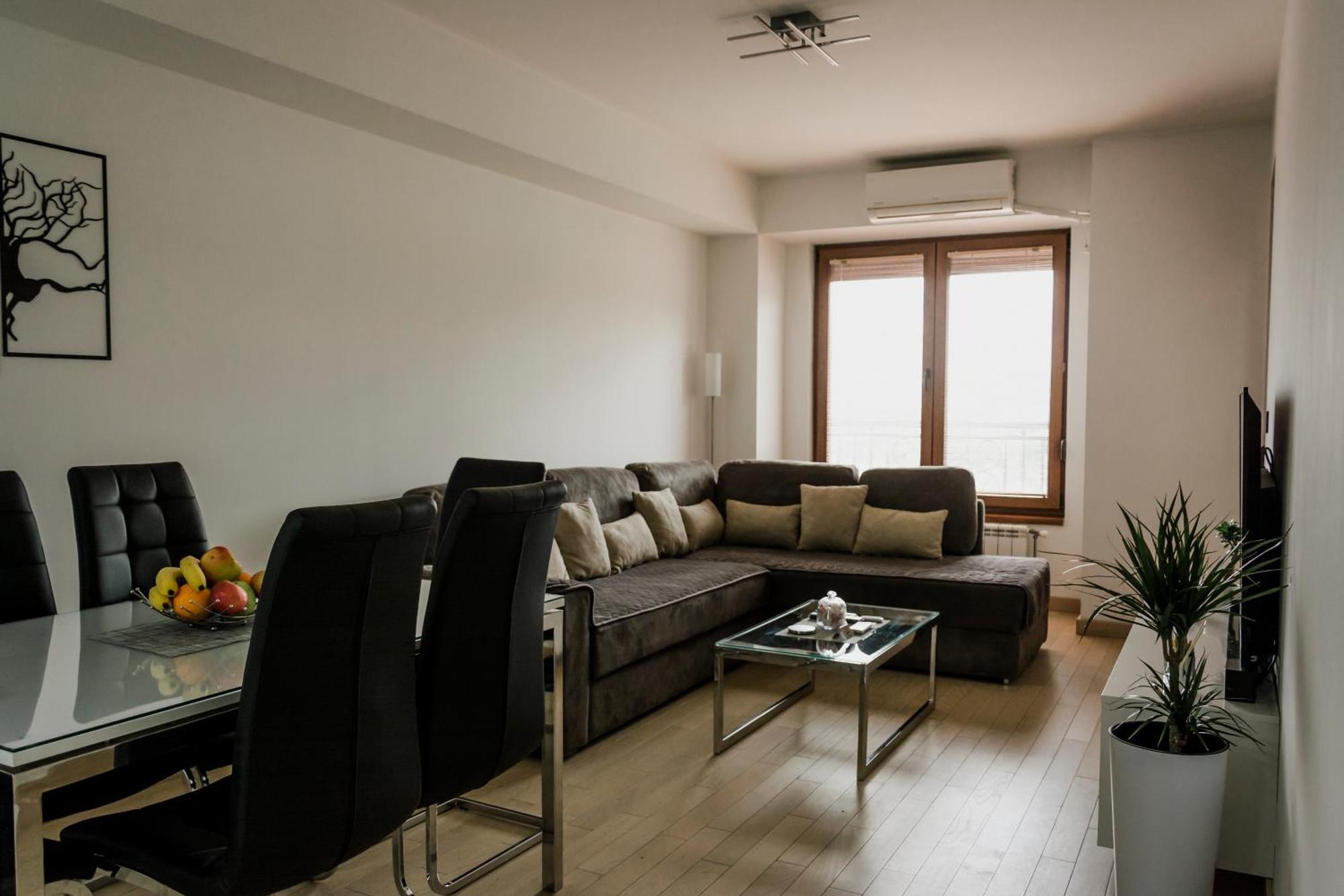 Luka Apartments Flatiron Szkopje Kültér fotó
